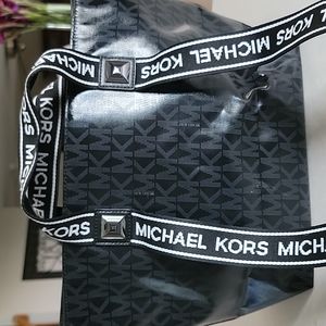 Michael Kors tote